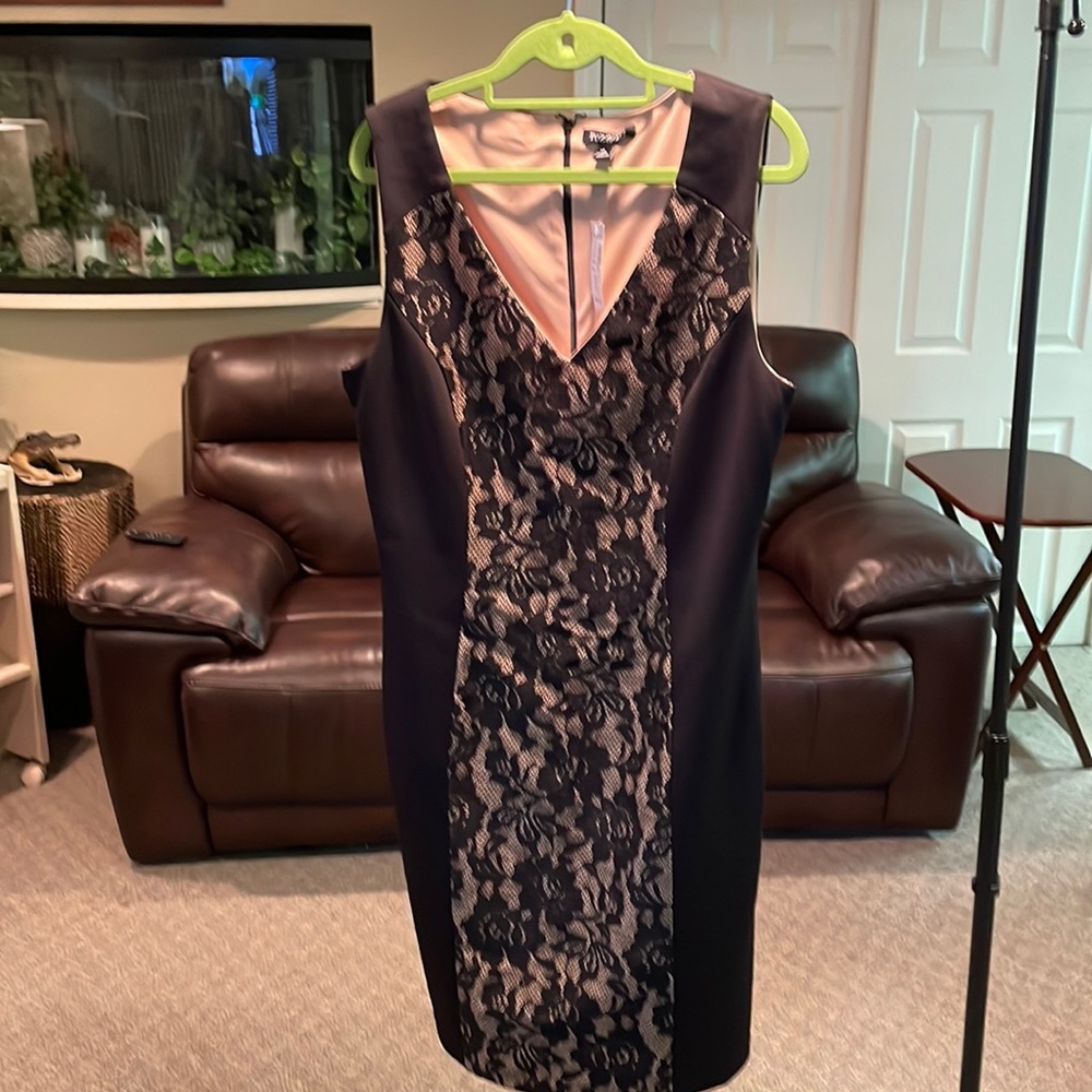 New with tags. Roz&Ali evening dress. Size 14.